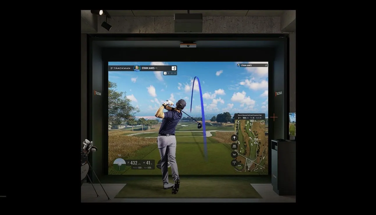 TRACKMAN完備のインドアゴルフシミュレーター